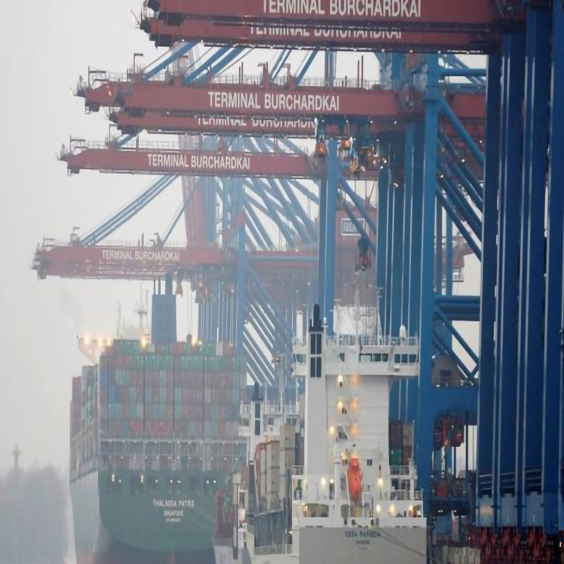 Duitsland stelt de cosco van China toe om een ​​belang van 24,9% in de grootste haven tenemen